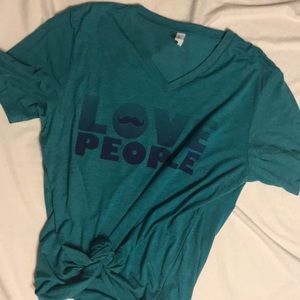 Unisex v-neck tee “Love People”